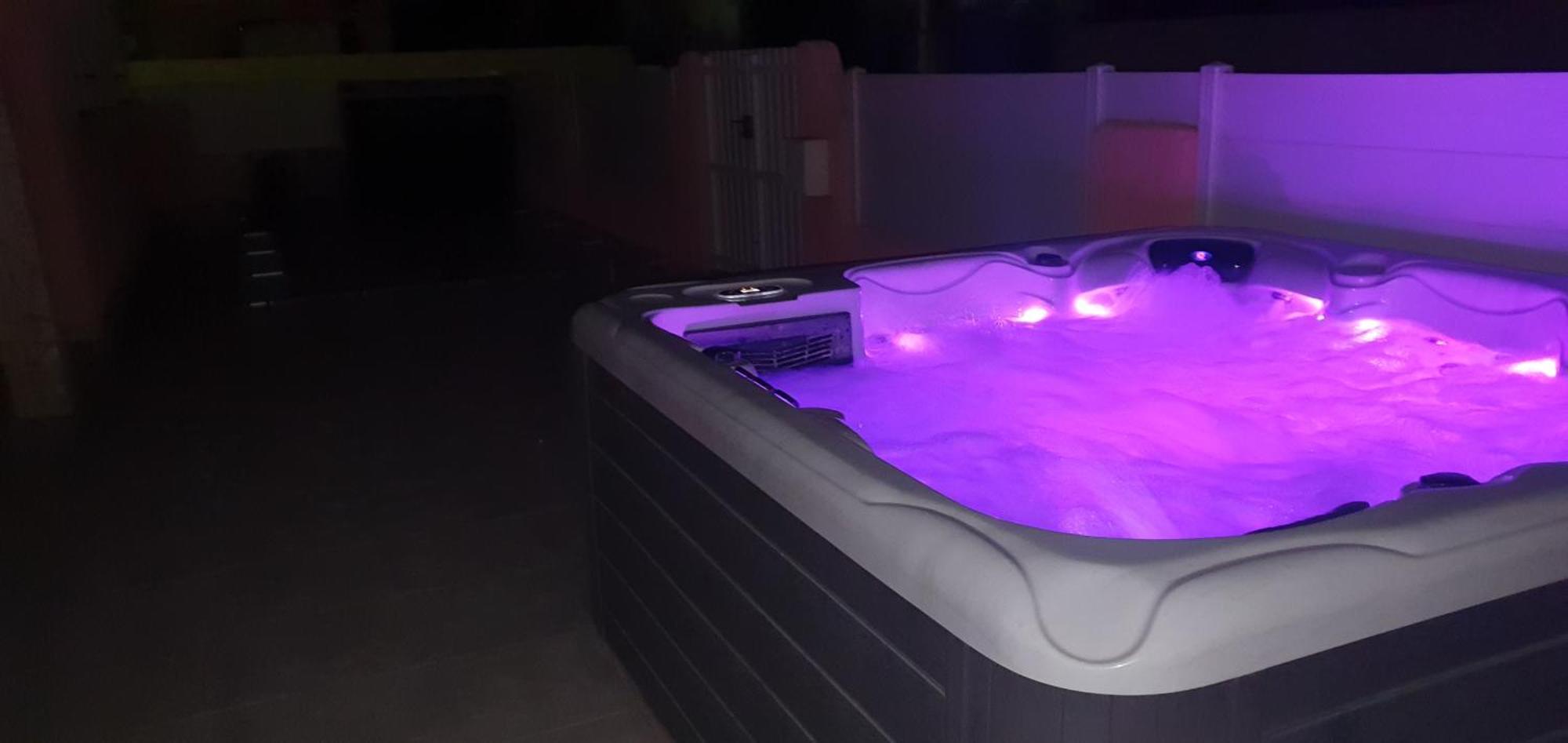 Villa H2O - Jacuzzi & Piscine Chauffee Le Barcarès Dış mekan fotoğraf